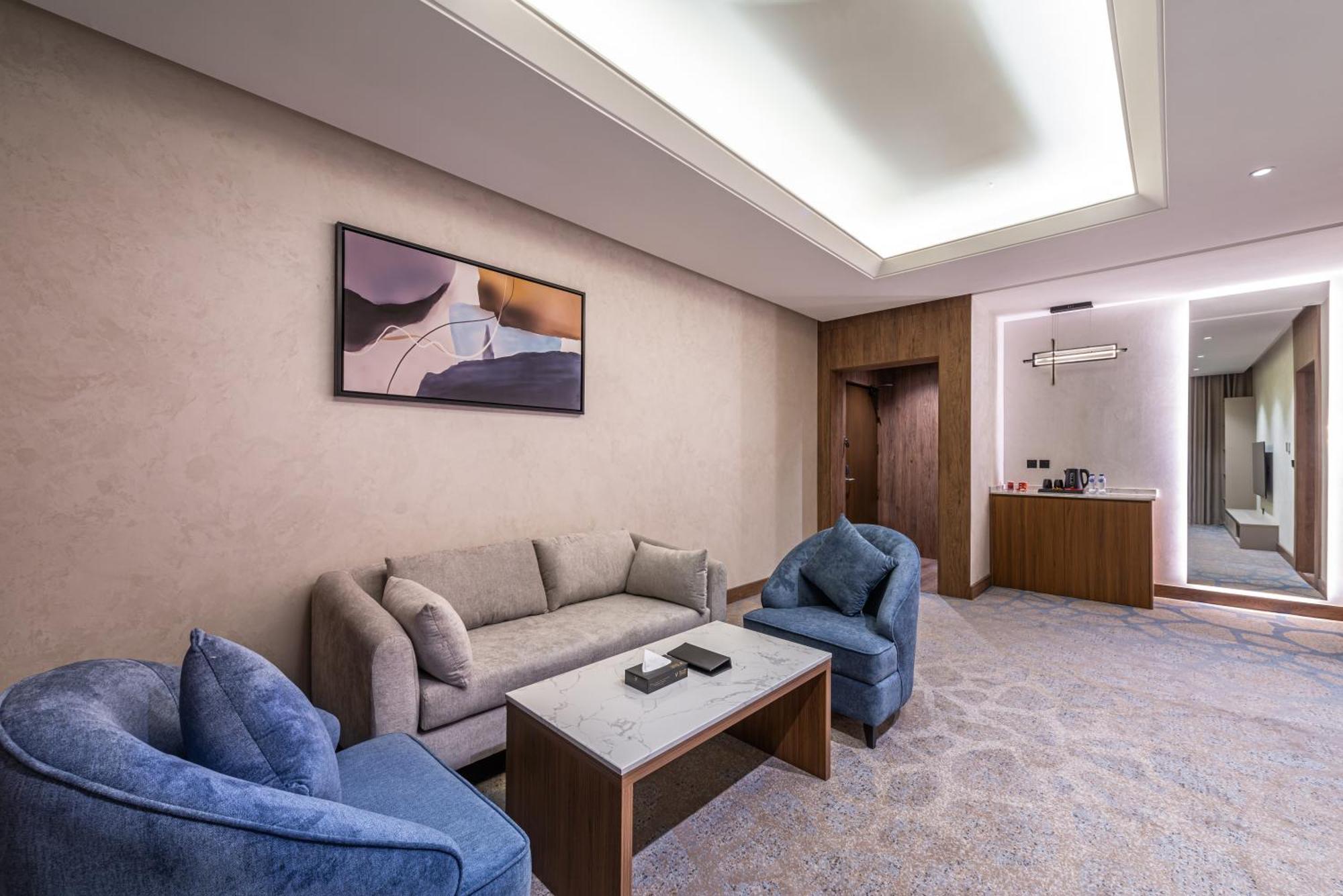 Voyage Hotel & Suites ริยาดห์ ภายนอก รูปภาพ