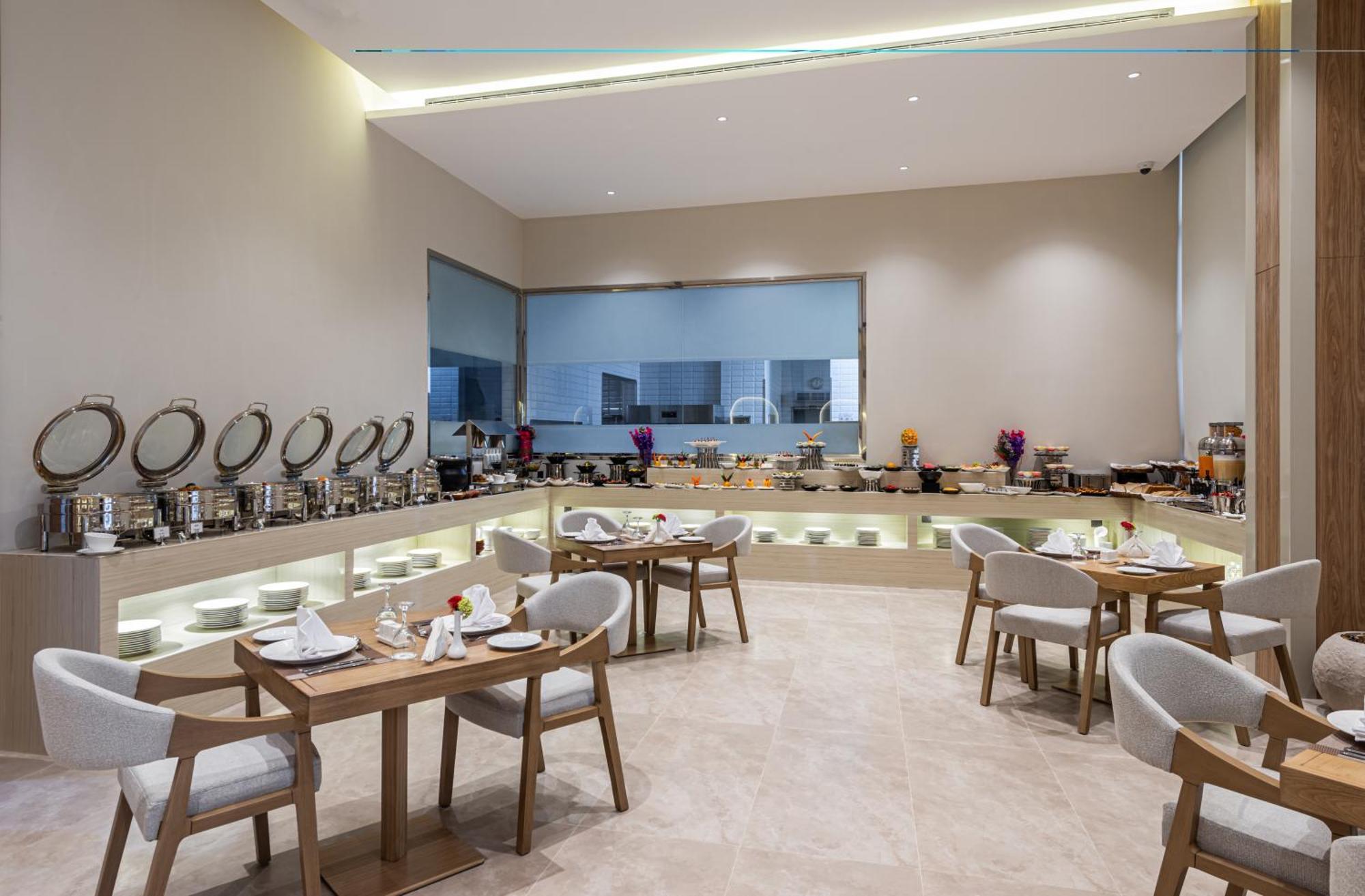 Voyage Hotel & Suites ริยาดห์ ภายนอก รูปภาพ